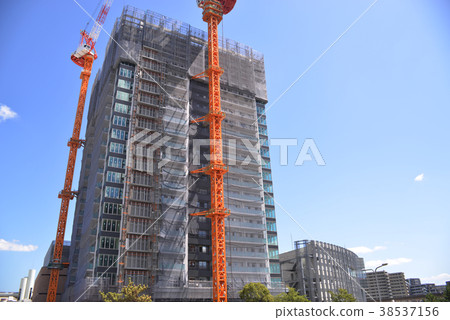 塔公寓樓正在建設中 塔公寓樓正在建設中 38537156