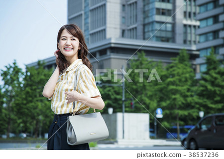 女性商務OL通勤 38537236