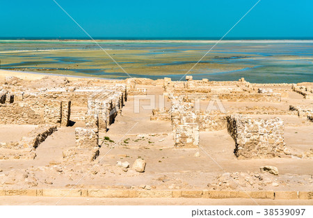 Ancient ruins at Bahrain Fort. A UNESCO World 38539097
