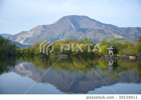初夏的伊丘山和三島池33 38539811