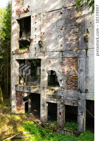 Tin mine Rolava and prison camp Sauersack 38539987