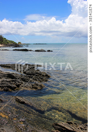 Unpopular beach 38541874