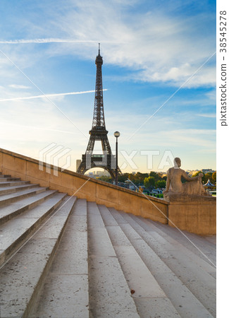 eiffel tour and from Trocadero, Paris 38545278