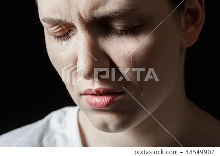 sad woman crying sad woman crying 38549902