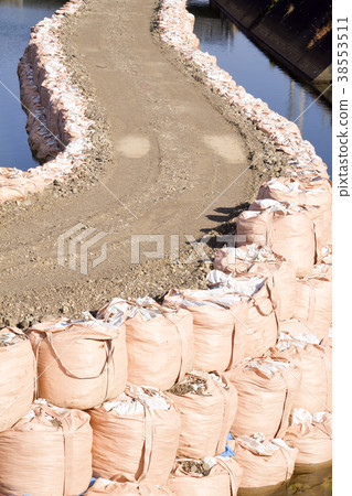 sandbag sandbag 38553511