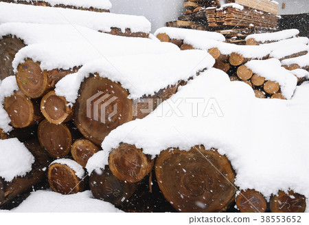 A storage place 38553652