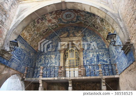 City wall City wall 38558525