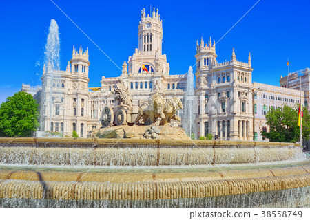 Fountain of the Goddess Cibeles  38558749
