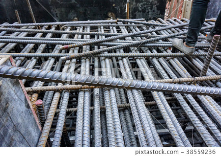 Congest reinforcing bar area of concrete structure 38559236
