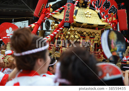 Osaka Tenjin Festival Gal Mikoshi 38559435