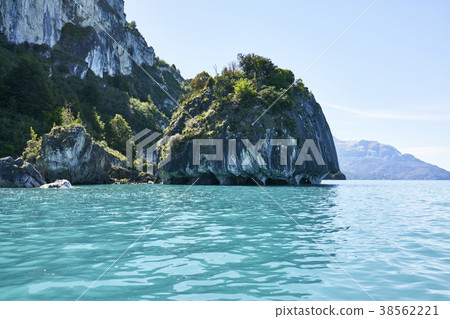 Turquoise Water Near the Marble Caves Turquoise Water Near the Marble Caves 38562221