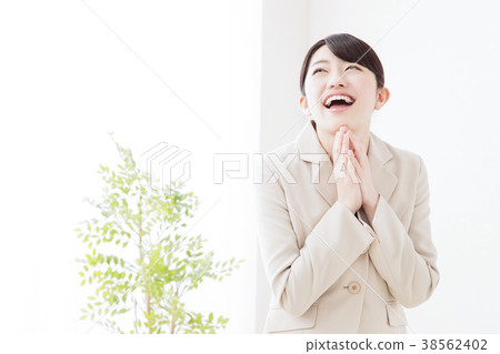 女性商人白色背景 38562402