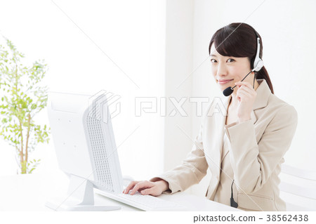 女性商人白色背景 38562438
