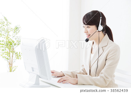 女性商人白色背景 38562439