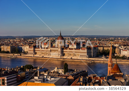 Hungarian Parliament In Budapest At Sunset Hungarian Parliament In Budapest At Sunset 38564329