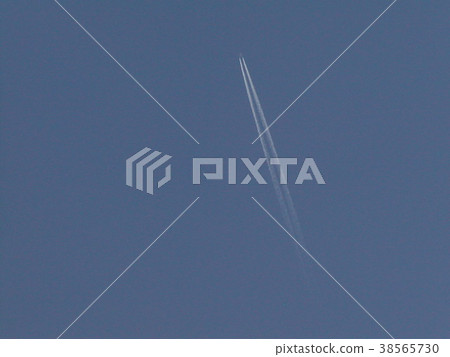 Contrail Contrail 38565730