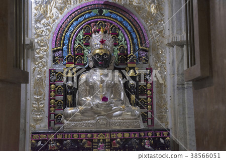Deity statue, Somwar Peth Jain Temple, Pune 38566051
