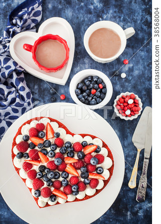 Heart shaped red velvet cake  38568004