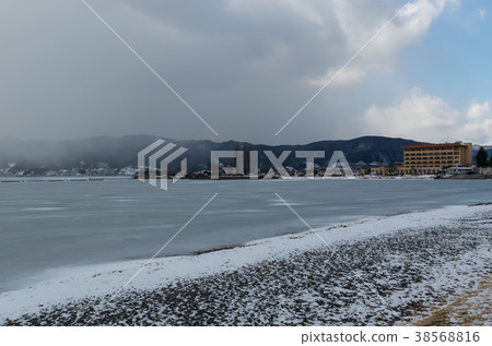 Su訪湖的上帝過境 38568816