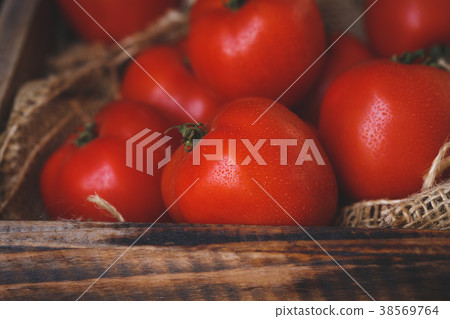 Red ripe tomatoes Red ripe tomatoes 38569764