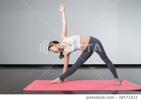 瑜伽 38571832