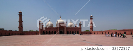 Prayer Hall of Badshahi Mosque, Lahore Pakistan Prayer Hall of Badshahi Mosque, Lahore Pakistan 38572537