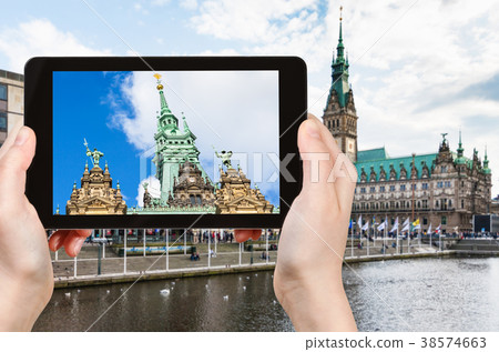 tourist photographs Hamburger Rathaus in Hamburg tourist photographs Hamburger Rathaus in Hamburg 38574663