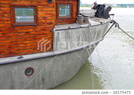 Concrete Ship Concrete Ship 38575475