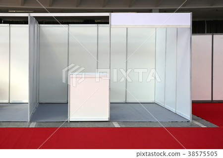 Exibition Space Empty Exibition Space Empty 38575505