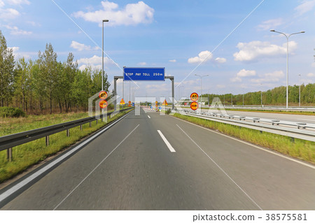 Pay toll Pay toll 38575581
