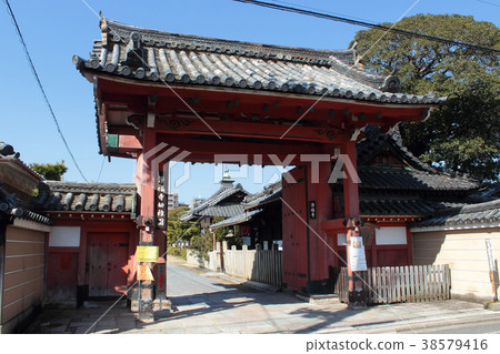 Kyoto Jofuku-ji Temple Akamon Kyoto Jofuku-ji Temple Akamon 38579416