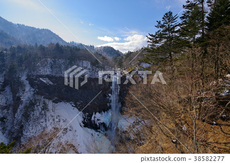 Nikko Kegon Falls winter c-1 blue sky wide angle 38582277