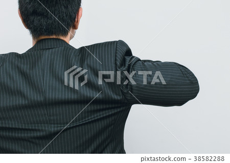 Business man back view action ready to go business Business man back view action ready to go business 38582288
