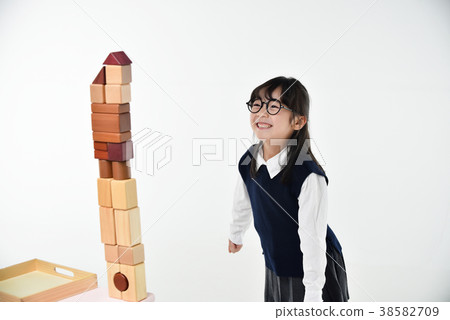 child 38582709