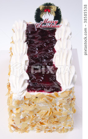 cake, Ice-cream cake on background 38585538