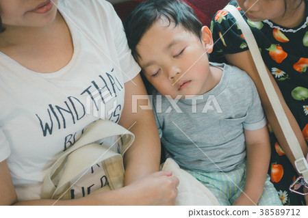 primary school student, schoolchild, schooler 38589712