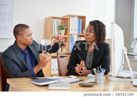Brainstorming with Coworker Brainstorming with Coworker 38591190