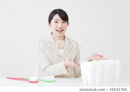 牙齒牙科MS MR女商人商人 38591768