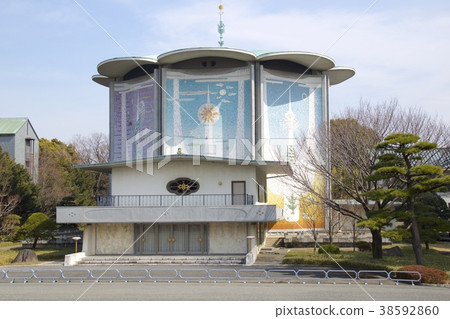 The Imperial Palace East Gardens 38592860