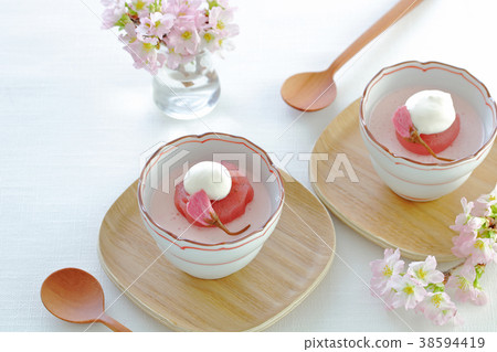 Sakura Bavaroa 38594419