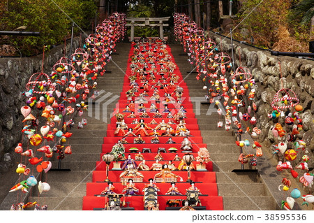 "Shizuoka Prefecture" Susanoo Shrine Hinadan decoration 38595536