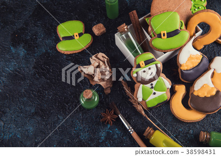 Gingerbreads cookies for Patrick's day Gingerbreads cookies for Patrick's day 38598431