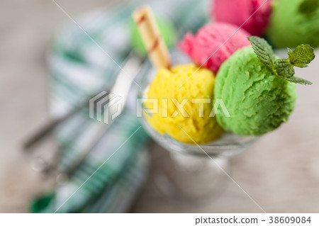Ice cream vase Ice cream vase 38609084