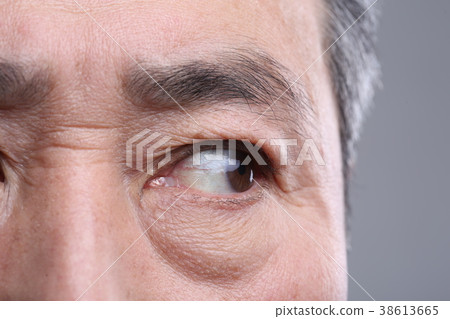 東方男人的臉表情,高級,中年,老人,特寫,健康 東方男人的臉表情,高級,中年,老人,特寫,健康 38613665