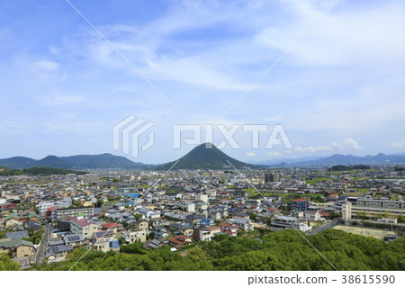 View the Iinosan (Iki Fuji) area from Marugame Park 38615590