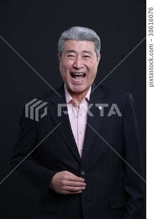 Asian man's facial expression, senior, middle-aged, elderly, close-up, laughing, smiling, happiness, health 38616076