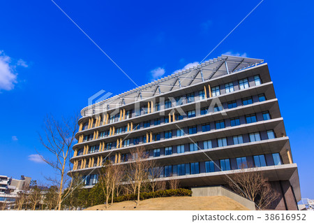 View from the Nagasaki new prefectural office square [Nagasaki City, Nagasaki Prefecture] 38616952