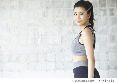 Women sportswear 38617515