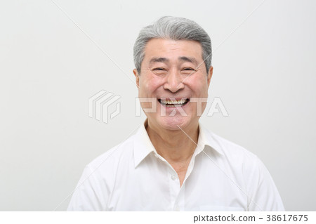 亞洲人的表情，資深，中年，老人，特寫鏡頭，笑，微笑，幸福，健康 38617675