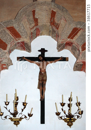 Statue of the crucifixion - Cordoba 38617715